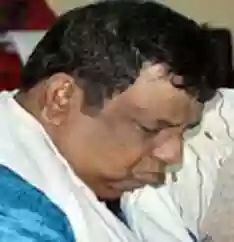 এবার সংসদের ভিতর অধিবেশন চালাকালে আরামে ঘুমালেন সমাজকল্যাণ মন্ত্রী